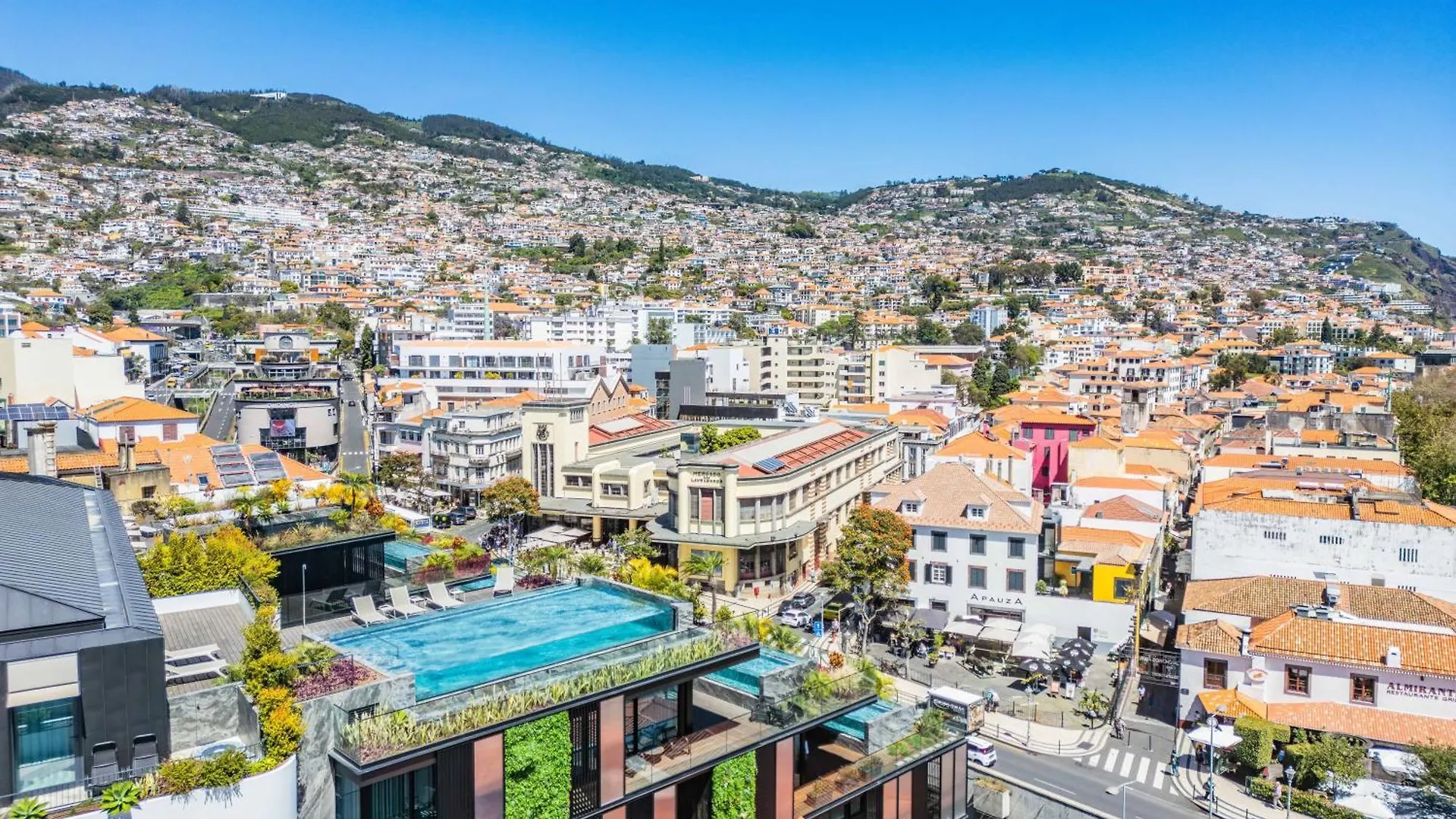 Terrace, Grill & Infinity Pool At Savoy Insular Apartment Funchal